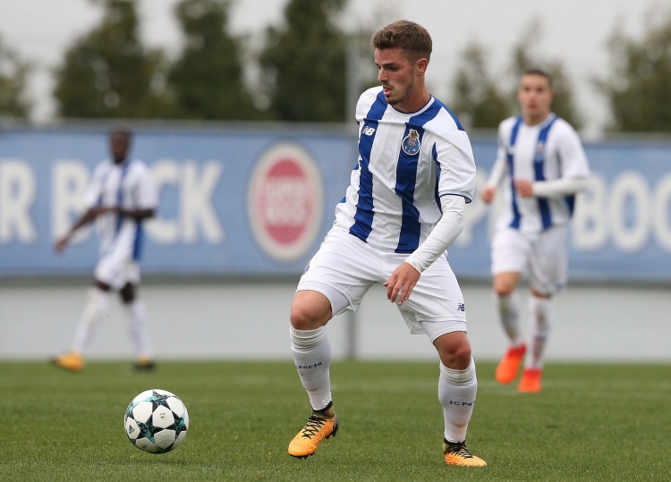 YY易游体育官方网站-外媒：若昂·拉梅拉引起武汉三镇兴趣，转会可能需要100万欧